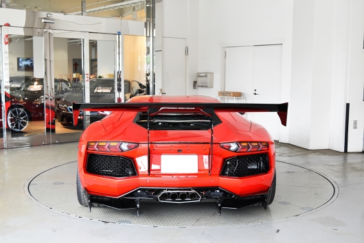 Aventador LB