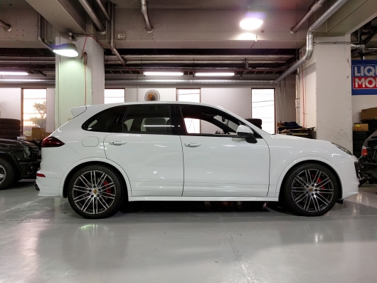 Cayenne ロワリング