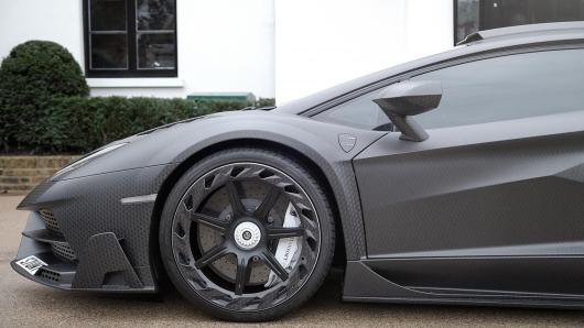マンソリー アヴェンタドール SV ホイール カーボン マンソリー アヴェンタドール SV ホイール カーボン