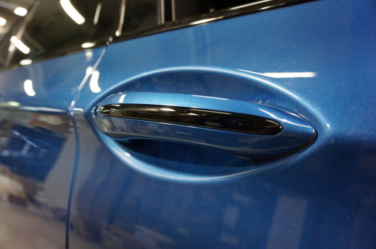ＢＭＷ　ﾒｯｷ塗装