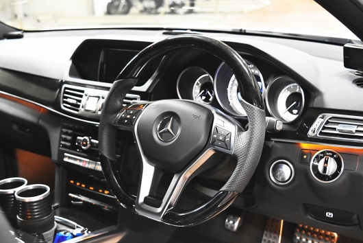 W212 ステアリング