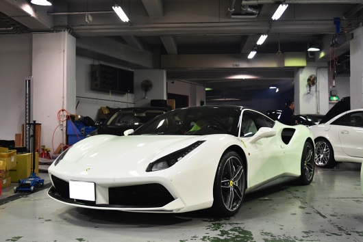 Ferrari 488