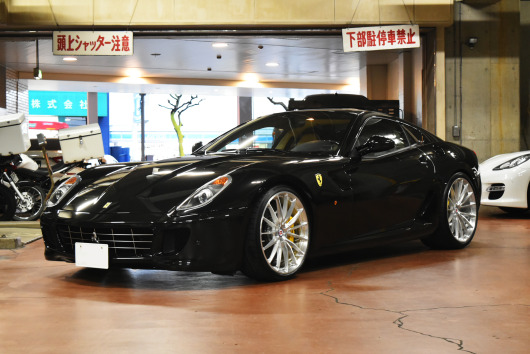 フェラーリ　FERRARI カスタム　ローダウン　ホイール　マフラー　ロベルタ