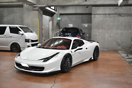 フェラーリ 458 アメ鍛 プレシジョーネ 21インチ 22インチ フェラーリ 458 アメ鍛 プレシジョーネ 21インチ 22インチ