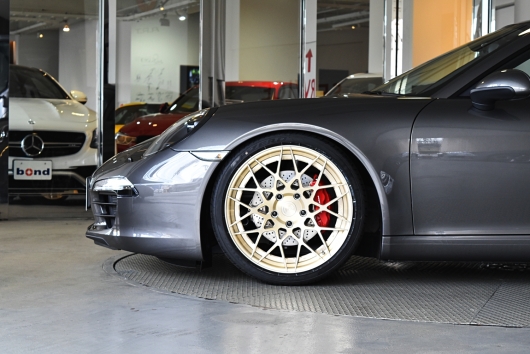 PORSCHE ポルシェ 991 911 ロベルタ リフター 車高