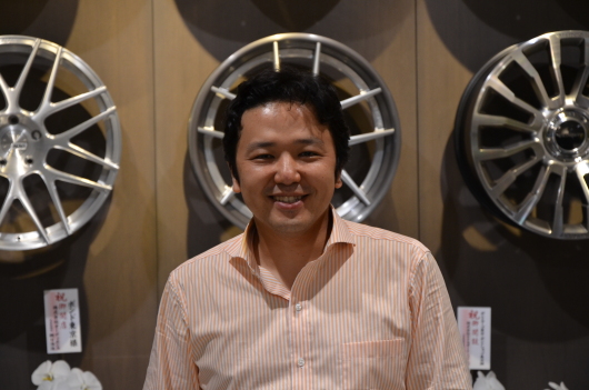 村上友崇