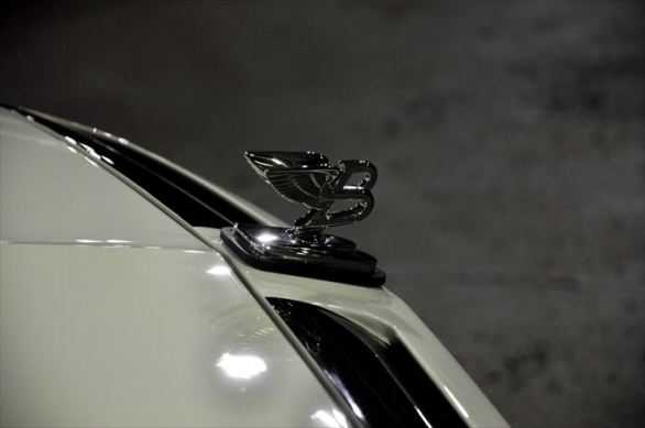 ﾍﾞﾝﾄﾚｰ ﾌﾗｲﾝｸﾞｽﾊﾟｰ MANSORY