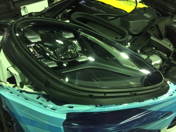 MACAN LEDヘッドライト