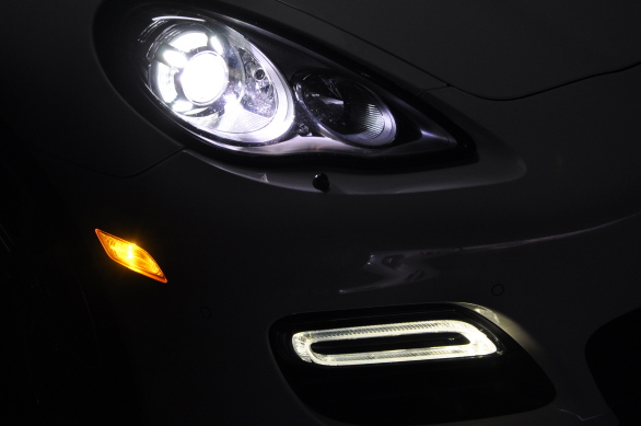 PANAMERA デイライト