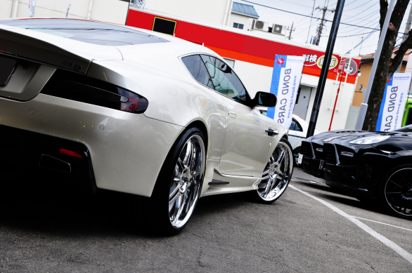 DB9 DB9