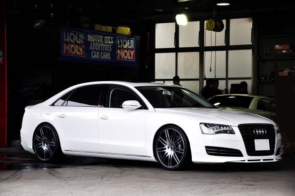 AUDI A8
