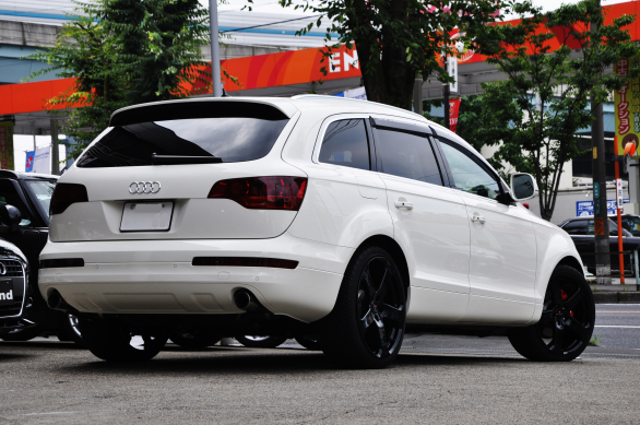 Q7