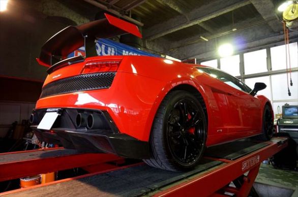 SUPER TROFEO STRADALE