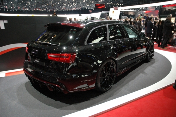asset-version-5e29f97c98-abt_rs6_r_02.jpg asset-version-5e29f97c98-abt_rs6_r_02.jpg