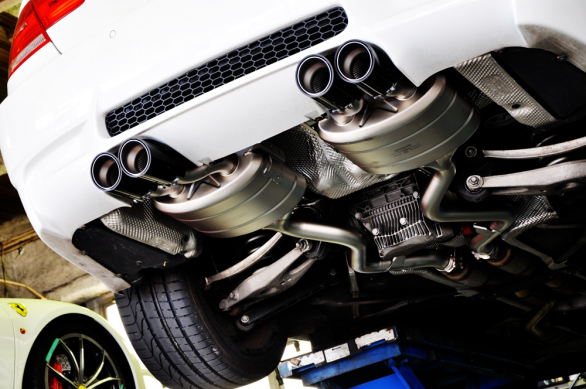 AKRAPOVIC