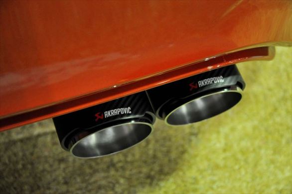 F82 AKRAPOVIC