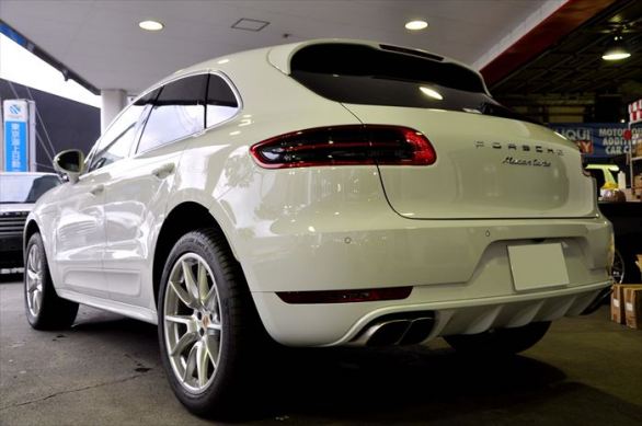 MACAN TURBO