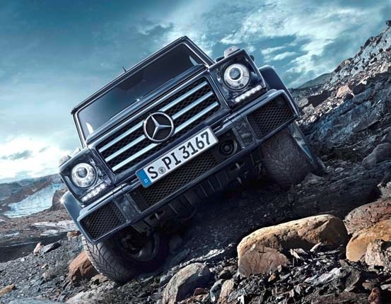 2016-mercedes-benz-g550-head-on-static1-600-001.jpg