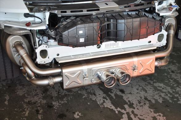 PORSCHE 991 AKRAPOVIC