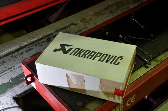 AKRAPOVIC