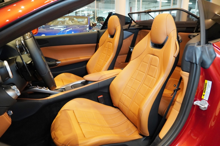 bond葛飾 Ferrari ポルトフィーノM オープンカー