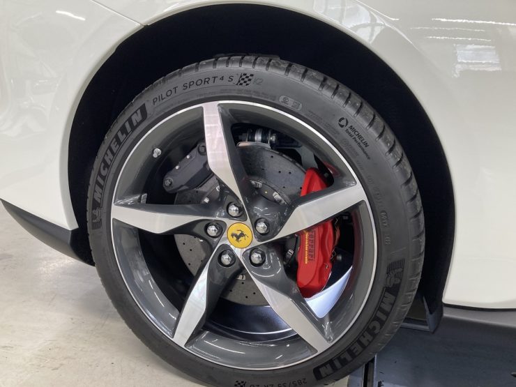 フェラーリ　ポルトフィーノ　車高ダウン　ダウンサス　ロベルタリフター　ASRバルブ開閉システム　デジタルインナーミラー　キャリパーペイント　BOND　葛飾　 東京都　輸入車カスタム