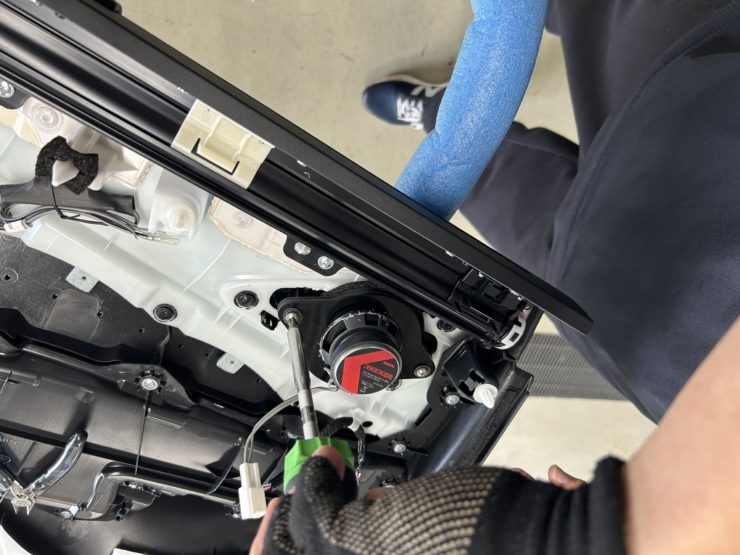 ﾚｸｻｽ RX500h ｽﾋﾟｰｶｰ交換 KICKER bond 葛飾