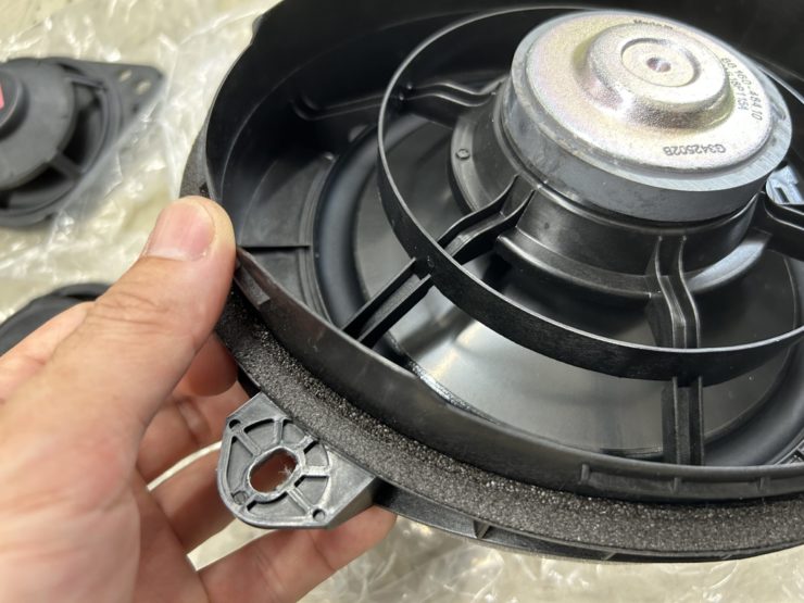 ﾚｸｻｽ RX500h ｽﾋﾟｰｶｰ交換 KICKER bond 葛飾