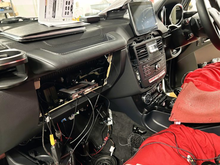 bond 葛飾 カーナビ セキュリティ オーディオ 電動サイドステップ イージークロージャー デジタルインナーミラー インターフェース