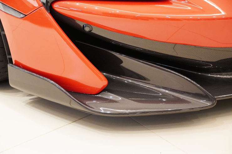 600LT マクラーレン バーミリオンレッド