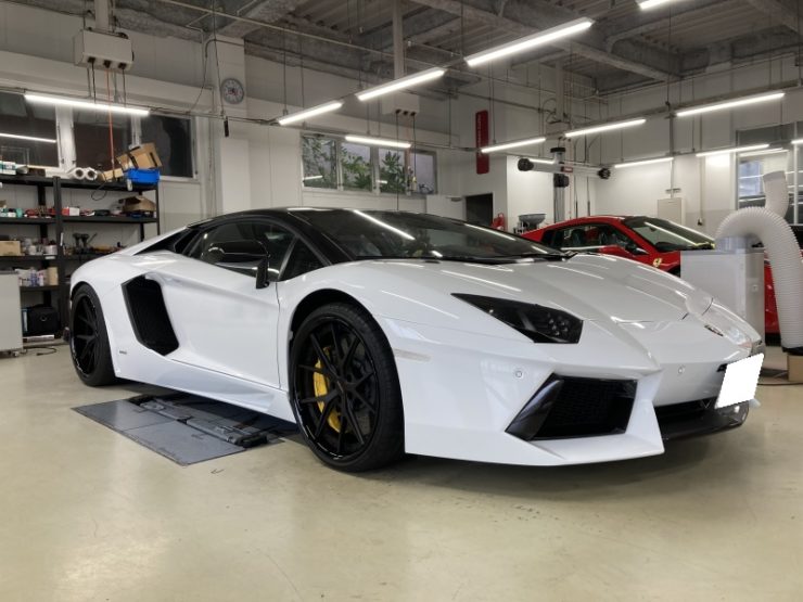 ランボルギーニ アヴェンタドール ミラーリング ダッシュボード張替え カーボンラッピング カーボンドリンクホルダー BOND 葛飾 東京都