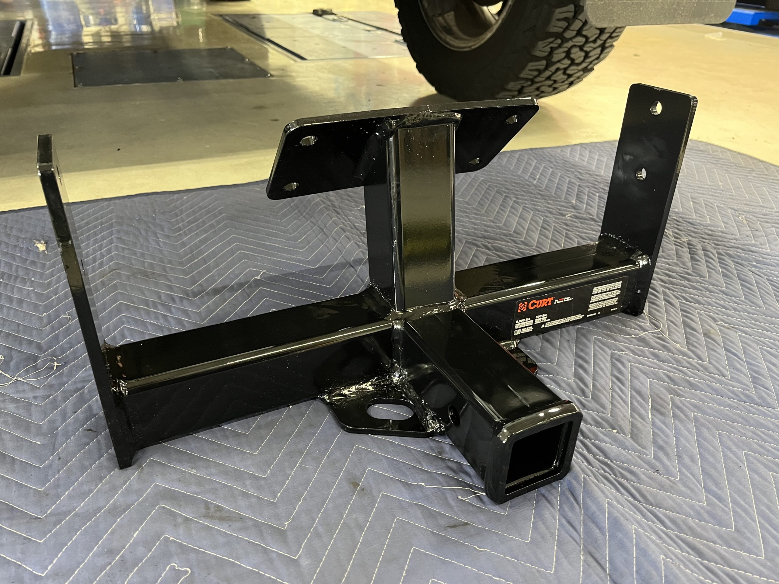 W463　ｹﾞﾚﾝﾃﾞ FRONTRUNNER　ﾙｰﾌﾗｯｸ　CURT　ﾋｯﾁﾒﾝﾊﾞｰ　背面タイヤレス　セルモーター修理　G550　ルーフアンテナ交換　BOND葛飾