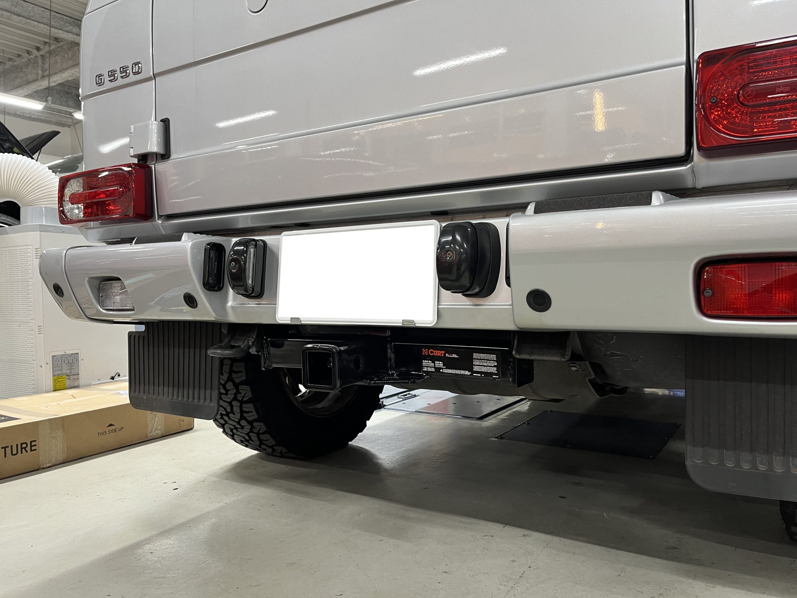 W463　ｹﾞﾚﾝﾃﾞ FRONTRUNNER　ﾙｰﾌﾗｯｸ　CURT　ﾋｯﾁﾒﾝﾊﾞｰ　背面タイヤレス　セルモーター修理　G550　ルーフアンテナ交換　BOND葛飾