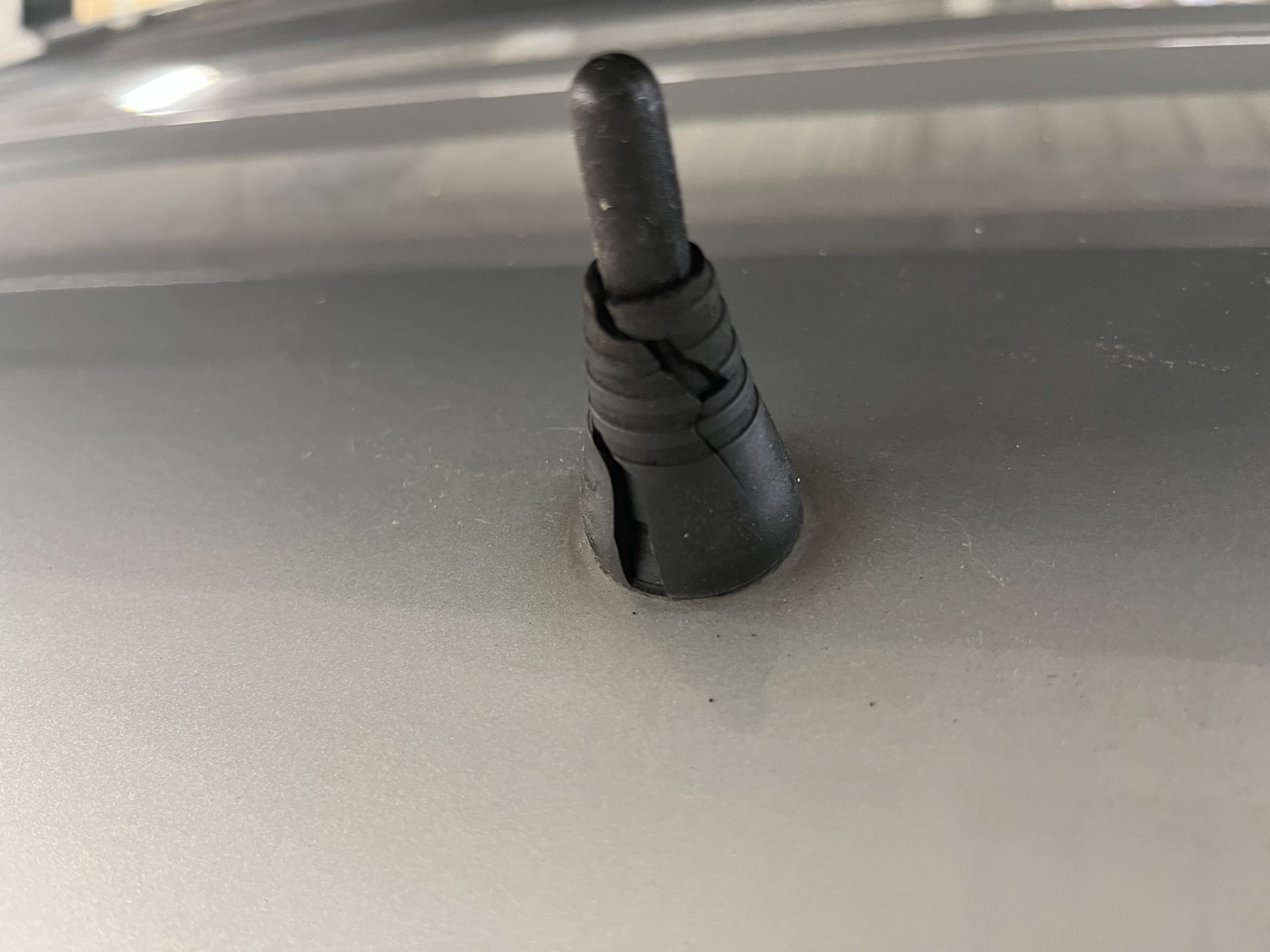 W463　ｹﾞﾚﾝﾃﾞ FRONTRUNNER　ﾙｰﾌﾗｯｸ　CURT　ﾋｯﾁﾒﾝﾊﾞｰ　背面タイヤレス　セルモーター修理　G550　ルーフアンテナ交換　BOND葛飾
