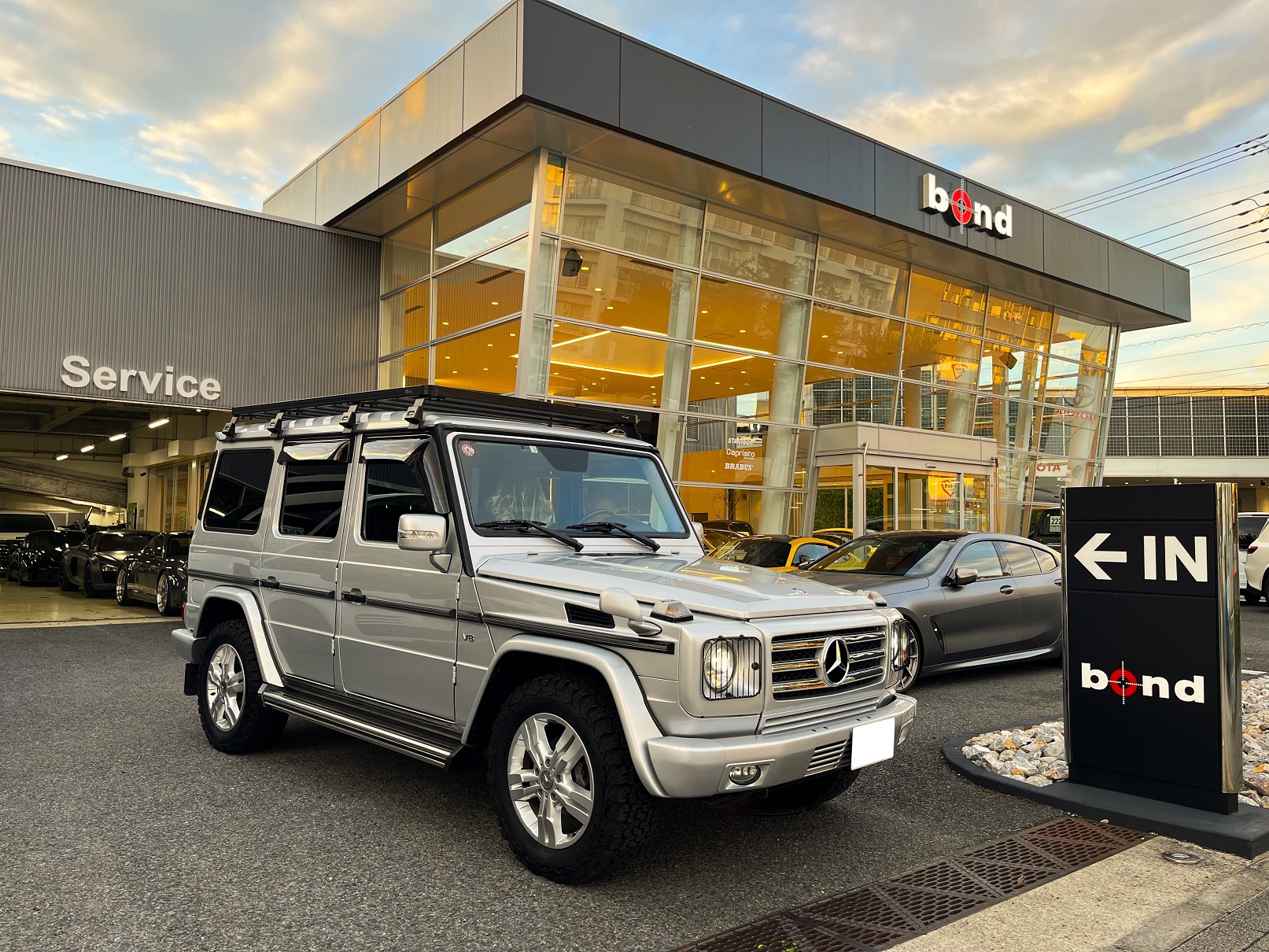 W463　ｹﾞﾚﾝﾃﾞ FRONTRUNNER　ﾙｰﾌﾗｯｸ　CURT　ﾋｯﾁﾒﾝﾊﾞｰ　背面タイヤレス　セルモーター修理　G550　ルーフアンテナ交換　BOND葛飾