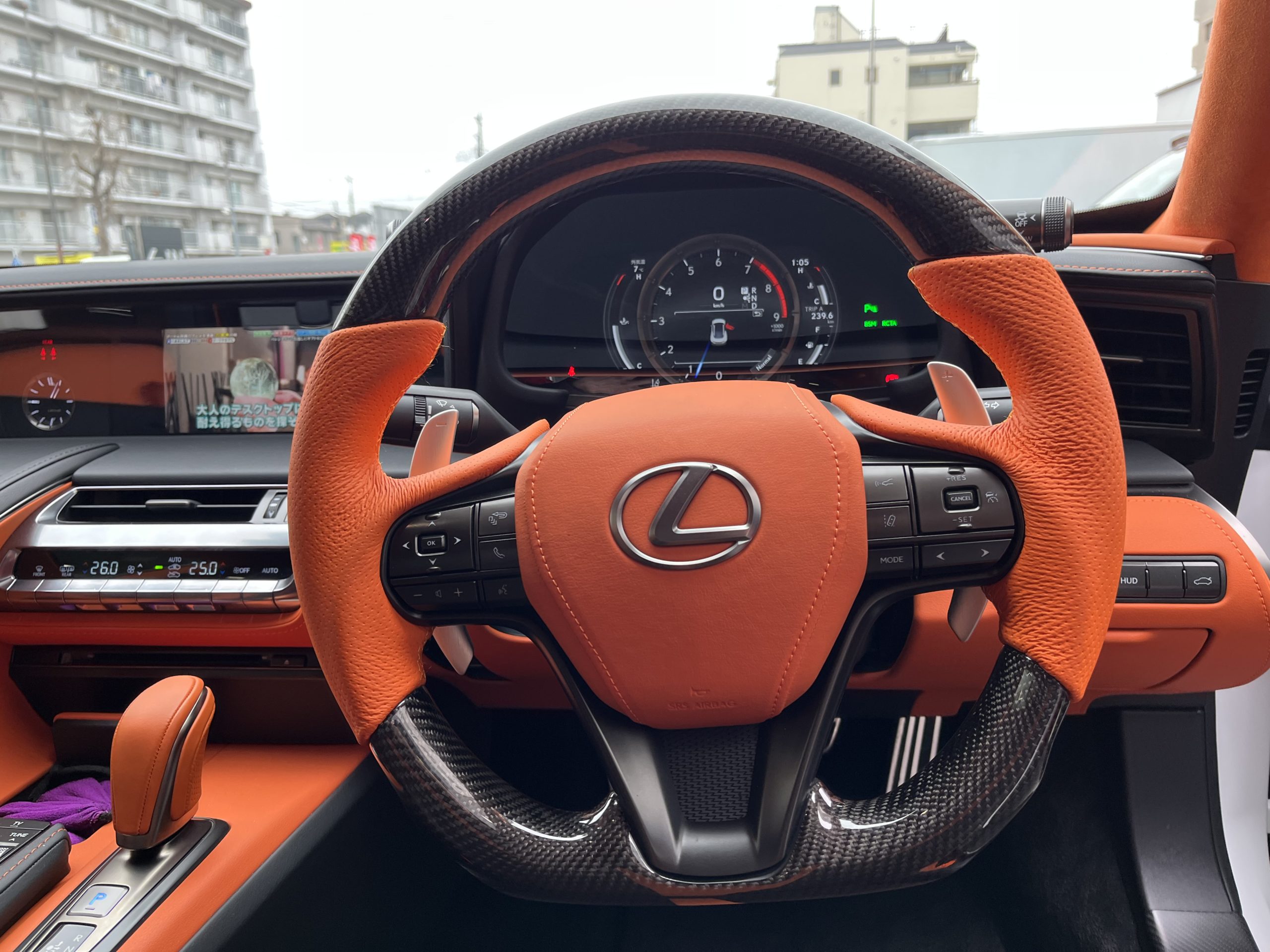 レクサスLCステアリングカーボン加工 LC500ステアリングカーボン加工 Bond葛飾