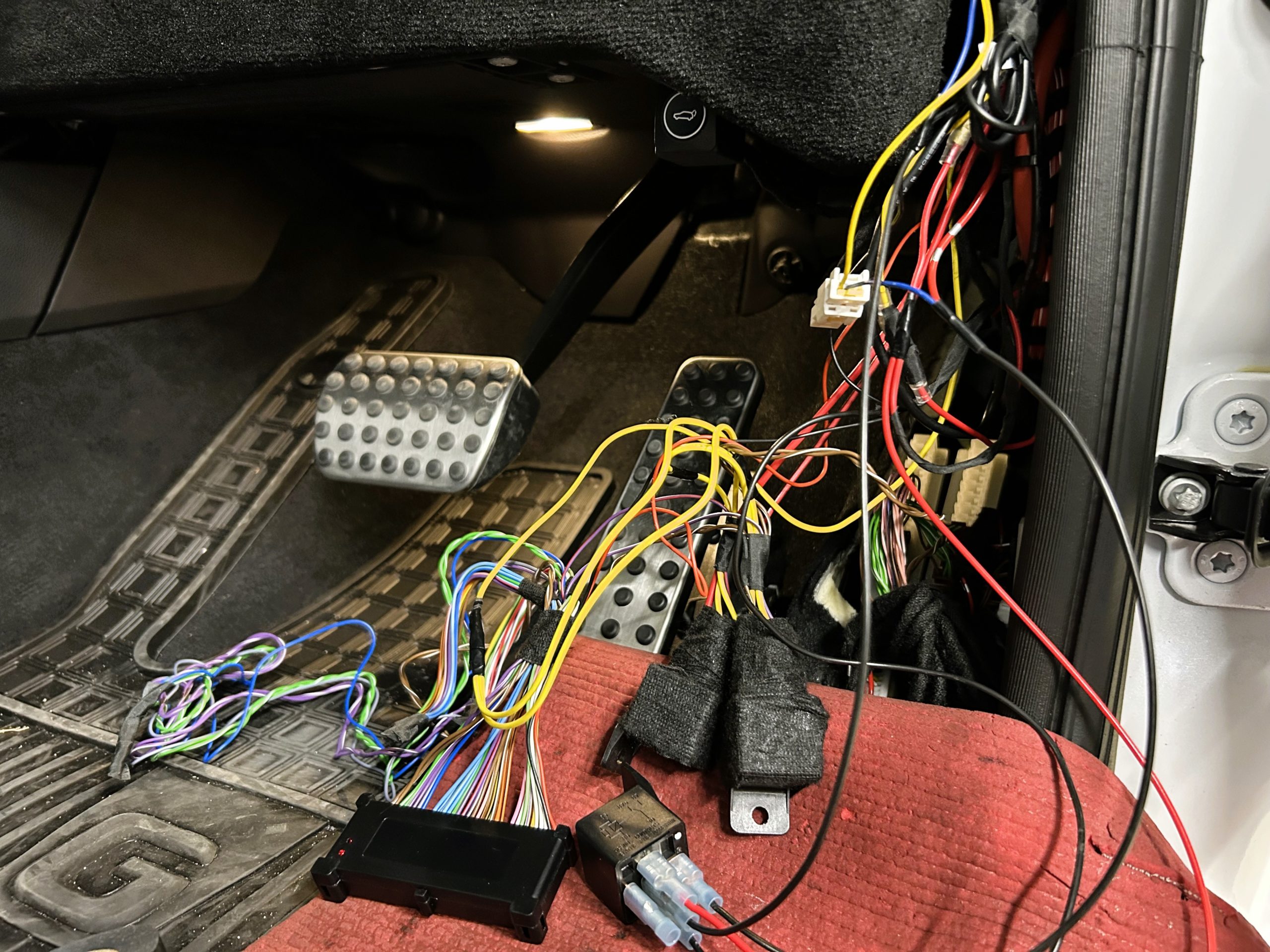 ベンツ W463A G400D パワーバックドア bond 葛飾