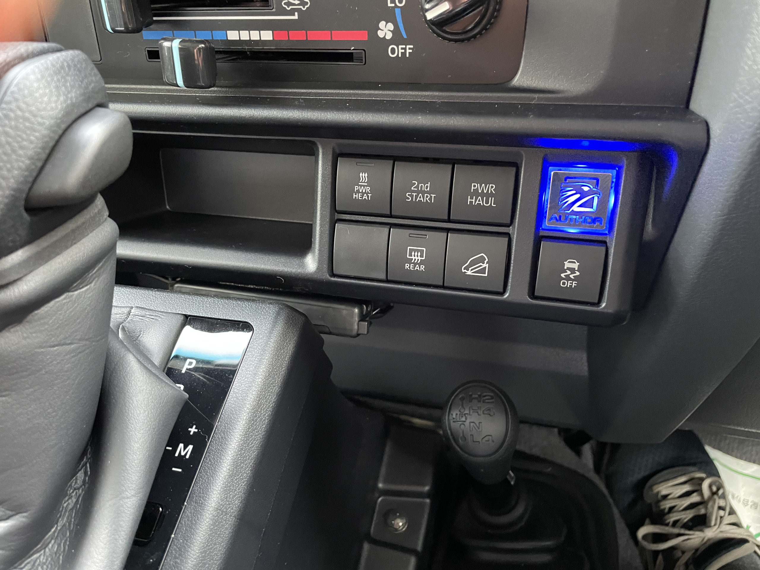 ランクル70 セキュリティ IGLA イグラ IGLAALARM イグラアラーム カーセキュリティ AUTHORALARM オーサーアラーム 東京都 葛飾 BOND ボンド