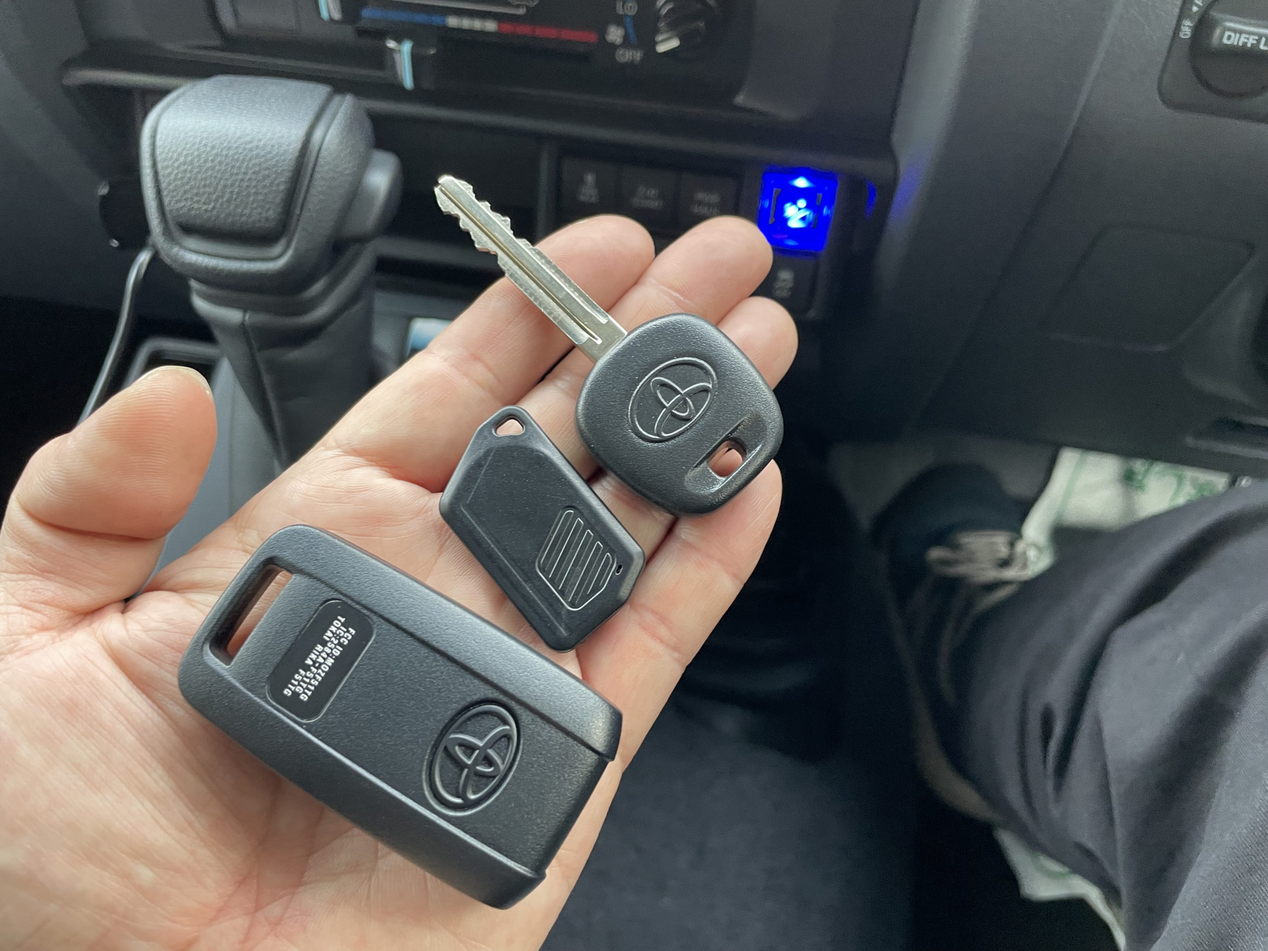 ランクル70 セキュリティ IGLA イグラ IGLAALARM イグラアラーム カーセキュリティ AUTHORALARM オーサーアラーム 東京都 葛飾 BOND ボンド