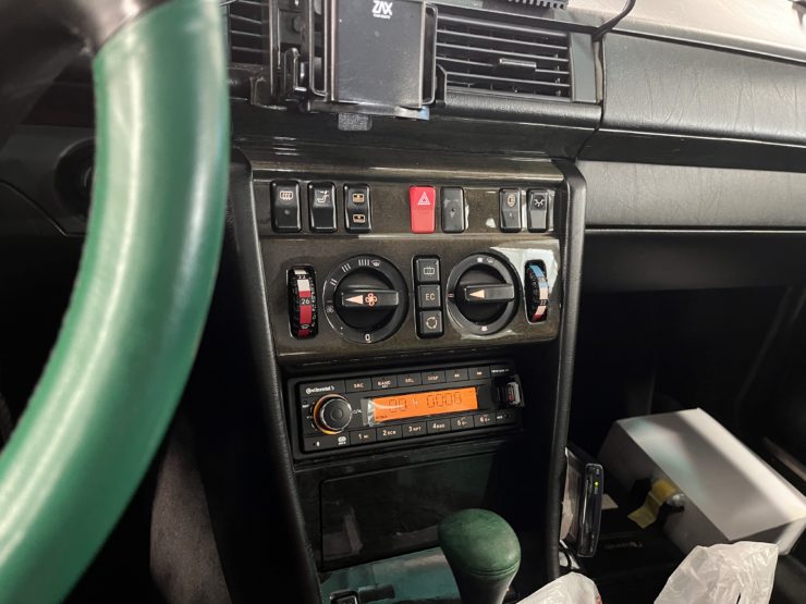 W124 E500 500E 最後のメルセデス ミディアムクラス デッキ交換 BOND葛飾