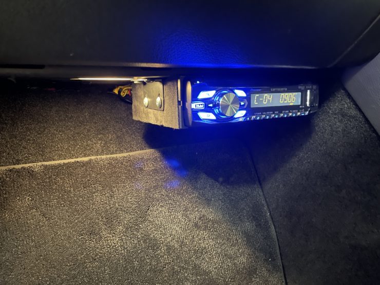 メルセデスベンツ　ベンツ　GLA　GLA200d　インターフェース　ＤＶＤプレーヤー　TVキャンセラー　BOND　ボンド　葛飾　東京都