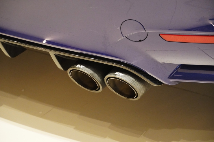 ボンド葛飾 BMW M4 Edition Heritage