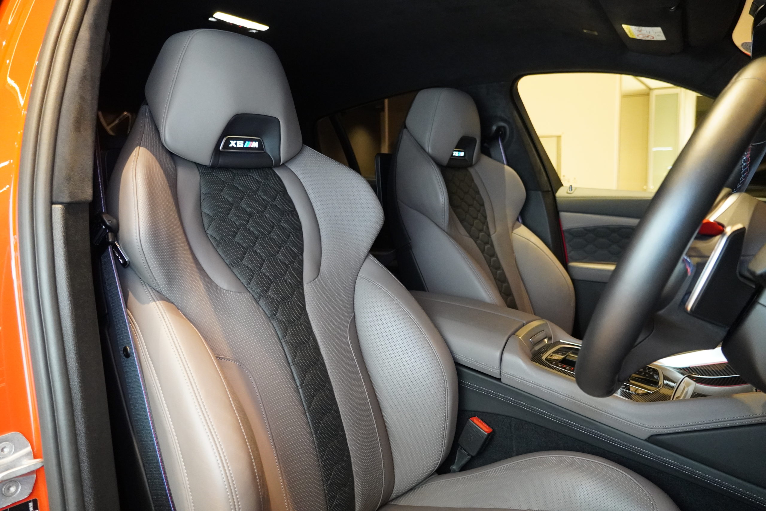 ボンド葛飾 BMW X6Mコンペティション