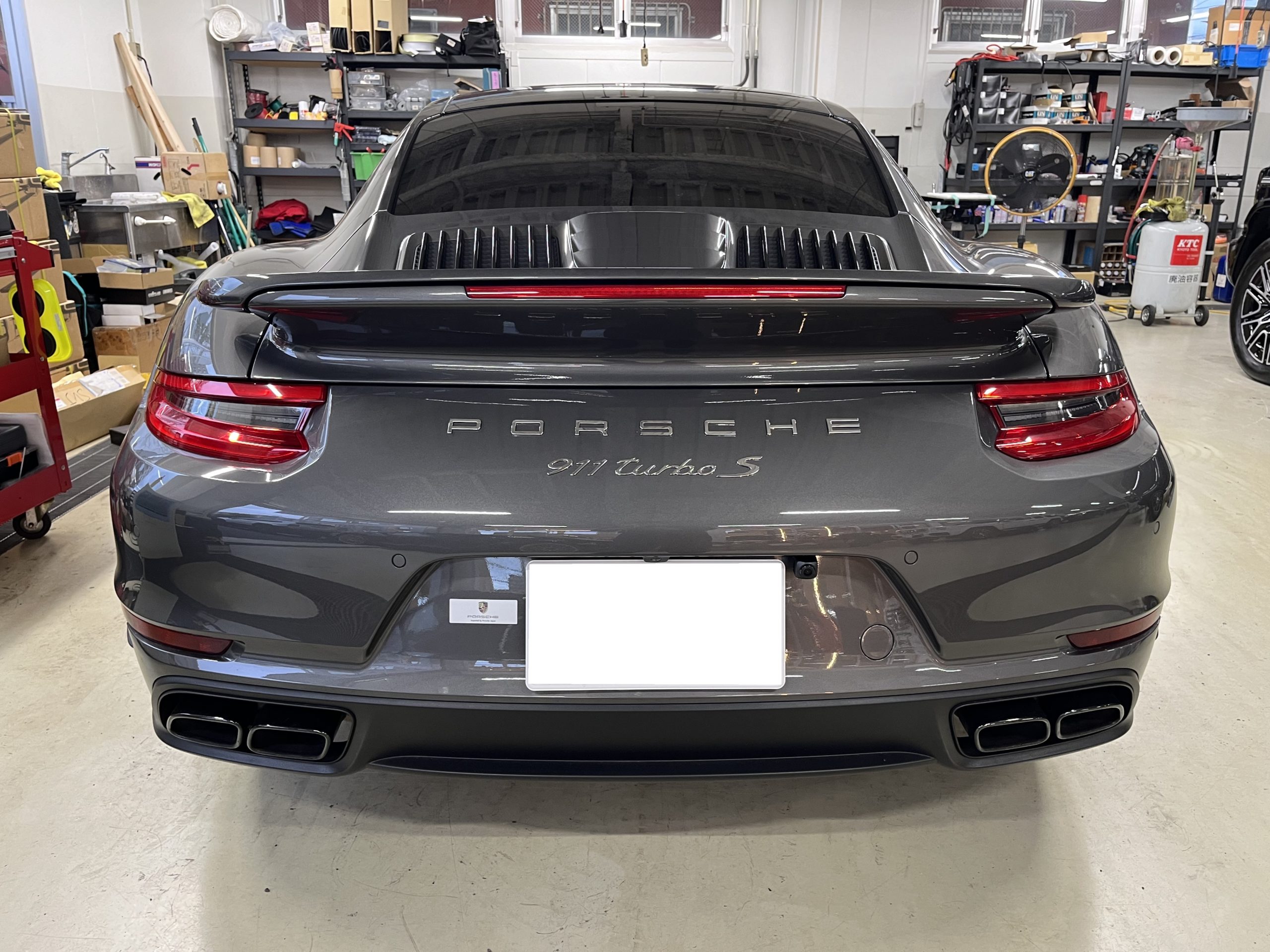 ポルシェデジタルインナーミラー
911デジタルインナーミラー