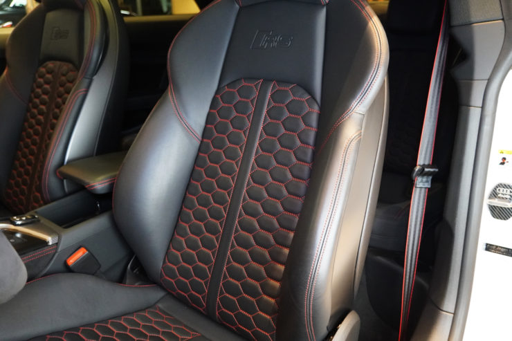 ボンド葛飾　アウディ　RS5　クーペ