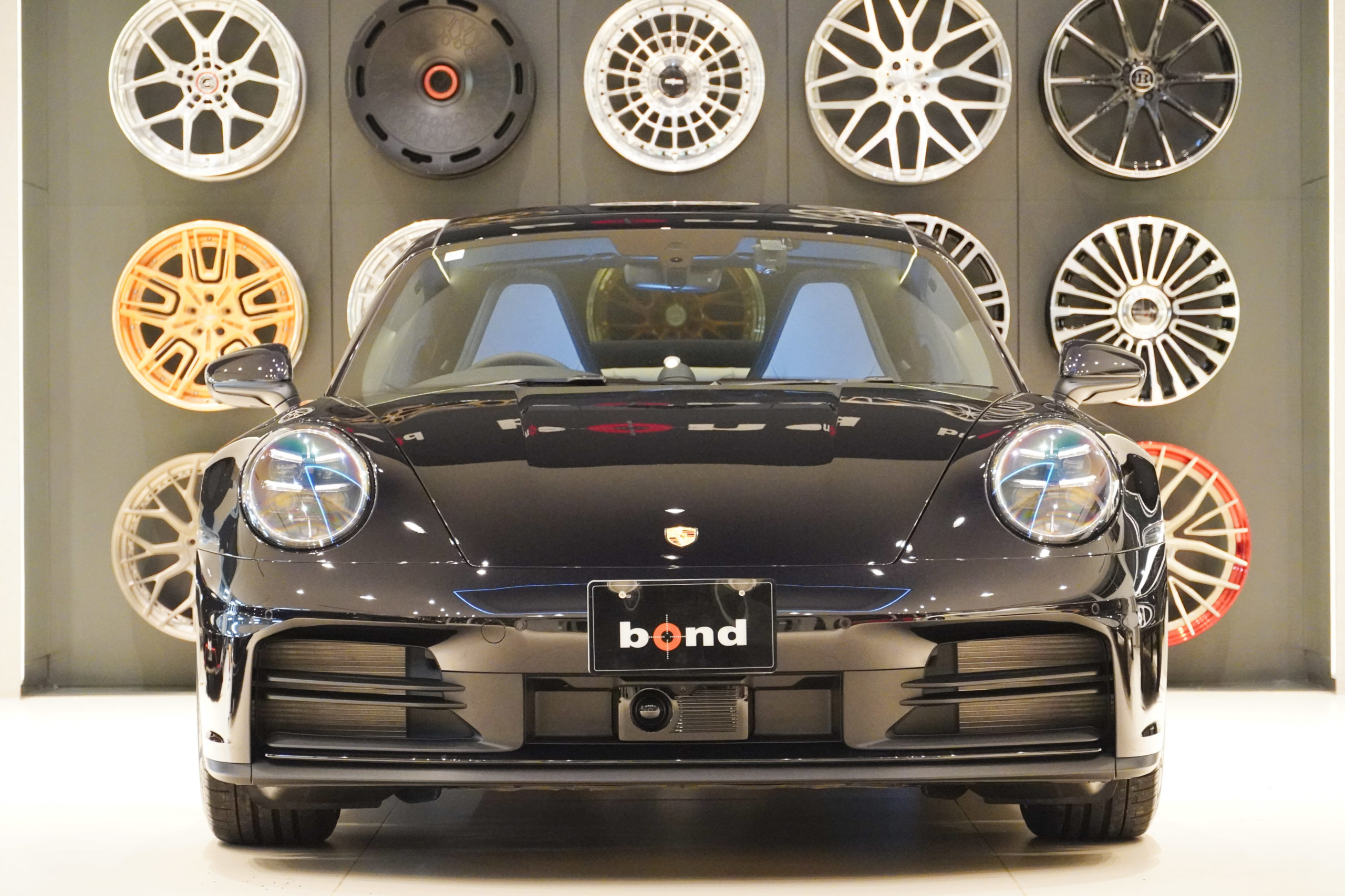 ボンド葛飾 ポルシェ911カレラ(992.2)