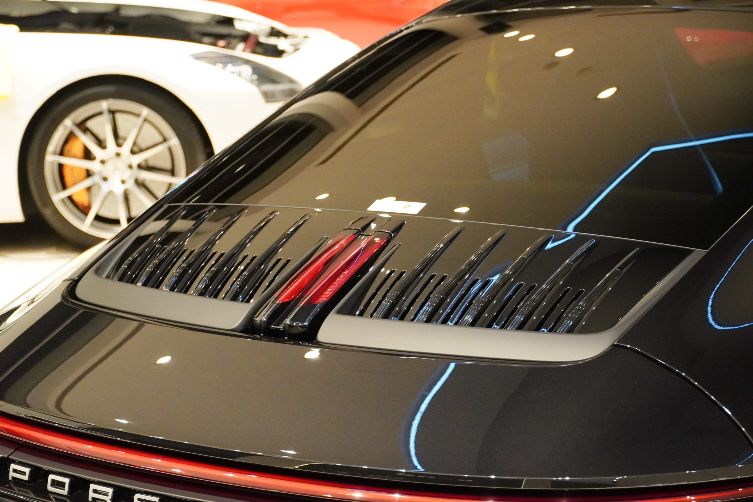 ボンド葛飾 ポルシェ911カレラ(992.2)