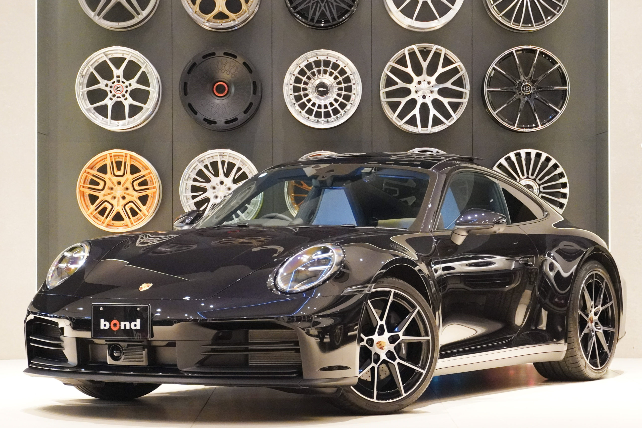 ボンド葛飾 ポルシェ911カレラ(992.2)