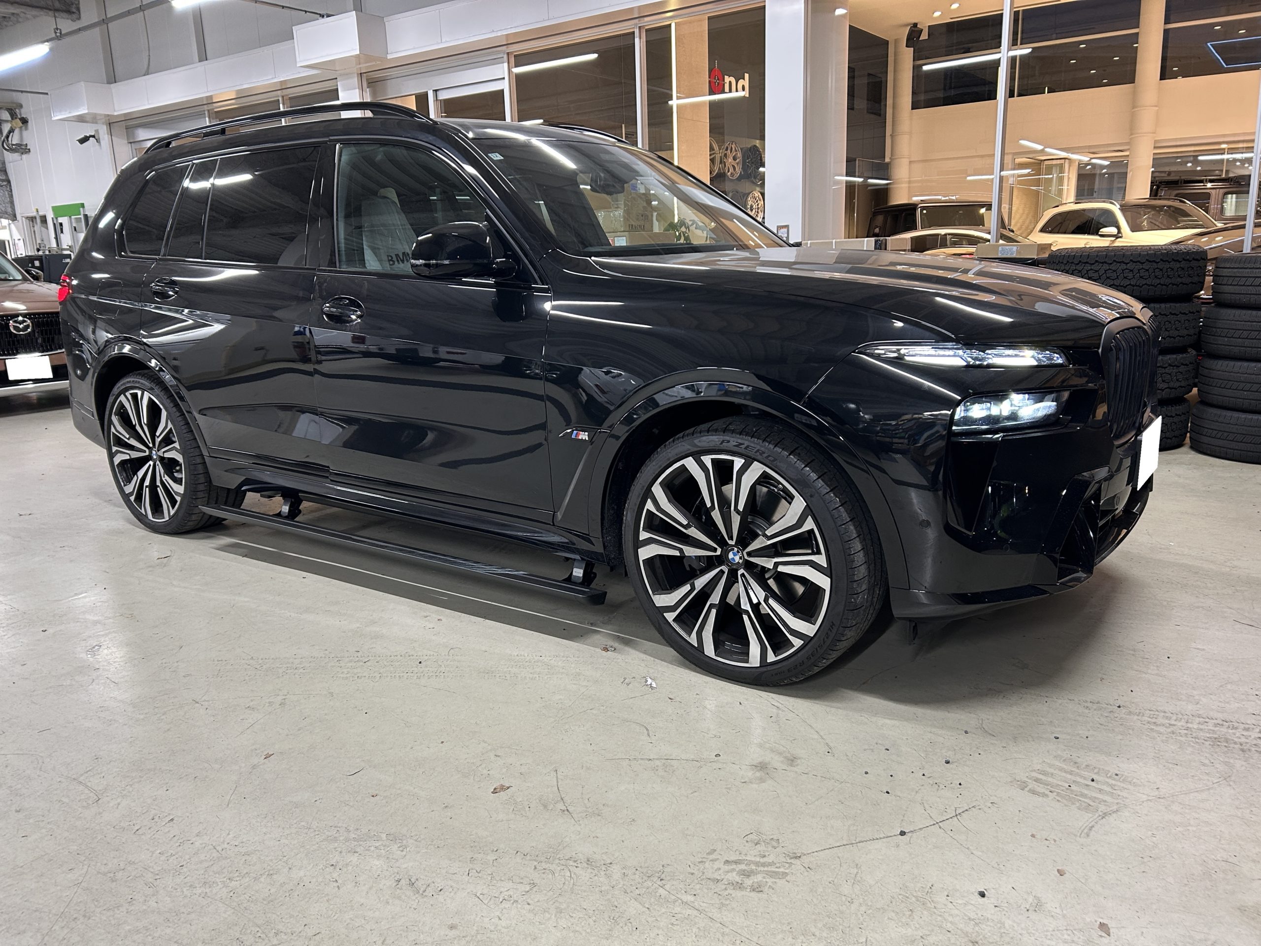BMW X7 電動さ磯ステップ バルブコントローラー ASR ロワリング TVキャンセラー BOND 葛飾 東京都