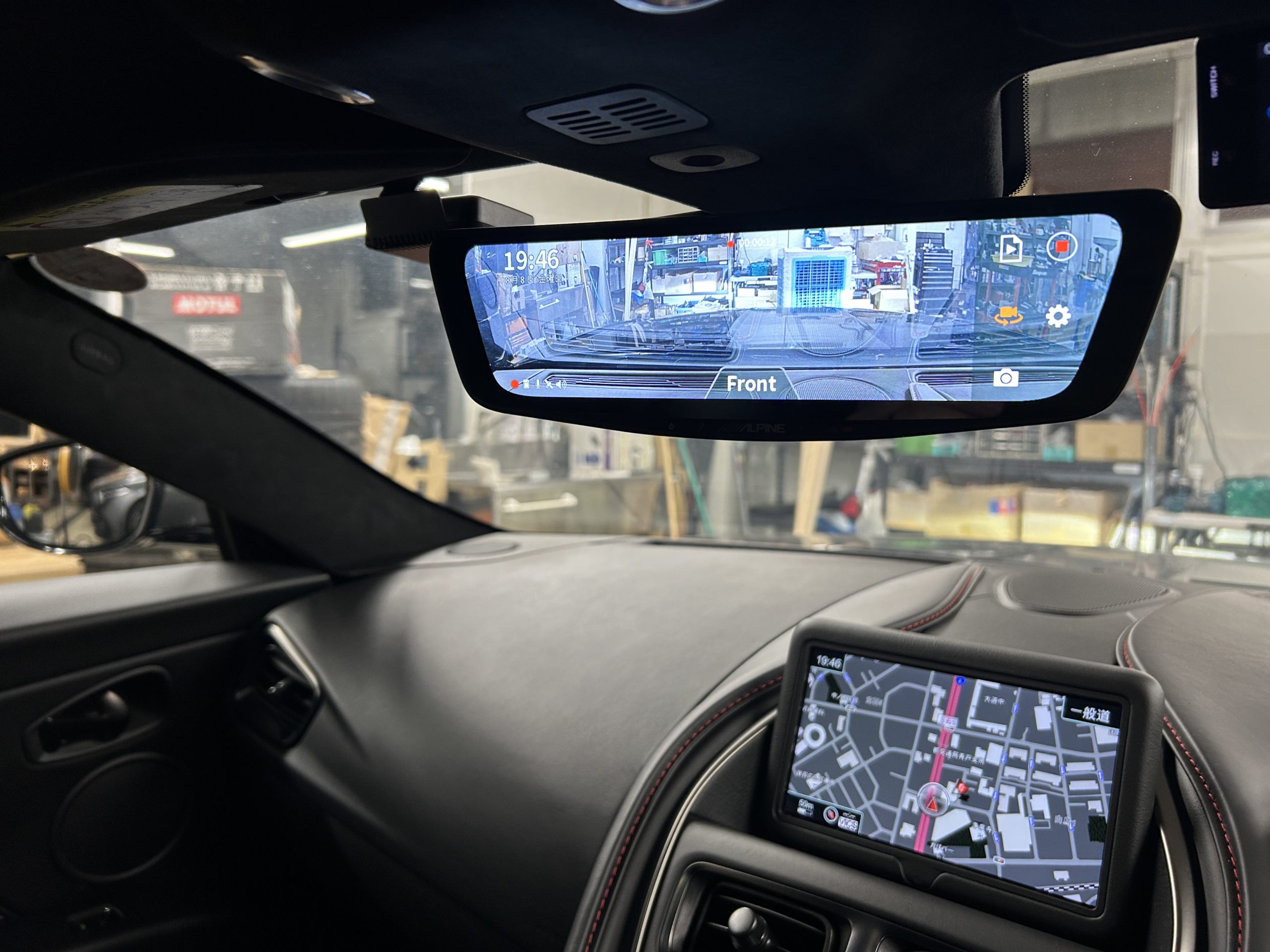 アストンマーチン　DB11　ALPINE　デジタルミラー　BOND　葛飾　東京都